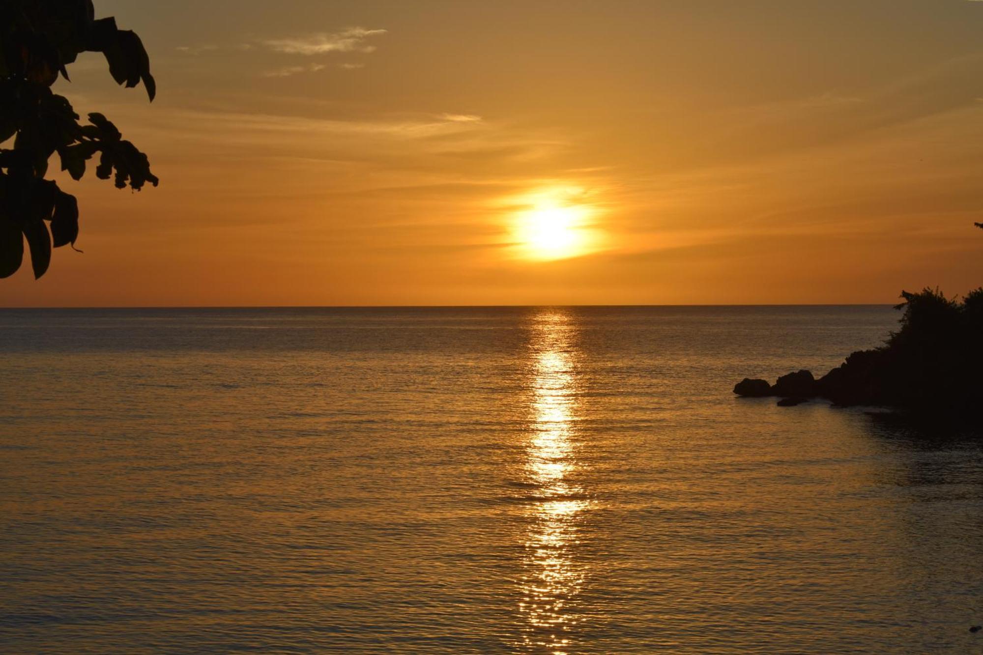 Irie Vibes Ocean View Villa Negril Exteriör bild